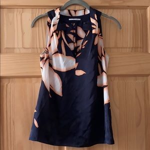 Coral&White floral sleeveless blouse